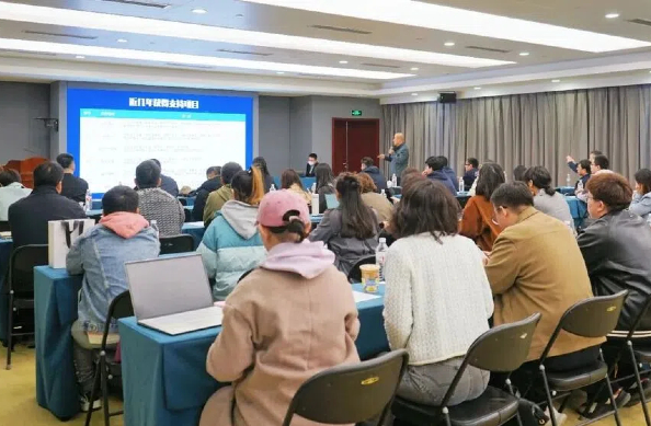 尚品牌深度研习高新区设计盛会，探寻品牌发展新路径